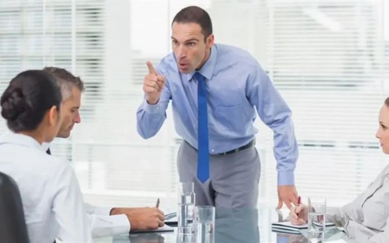 ضوابط قانون العمل الجديدة بشأن فترات الراحة وحقوق التغذية المقررة للعاملين